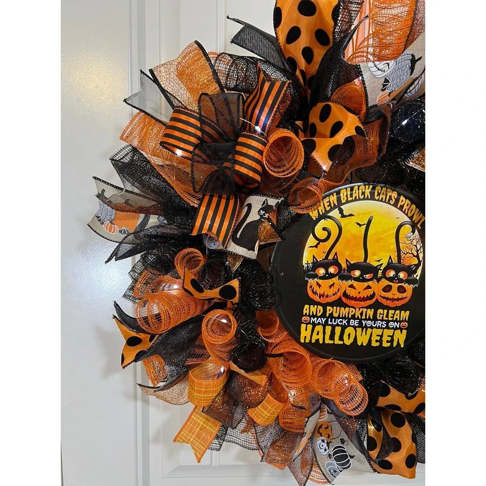 Handmade 22 in Halloween Wreath Black Cat LED Lights #W10
